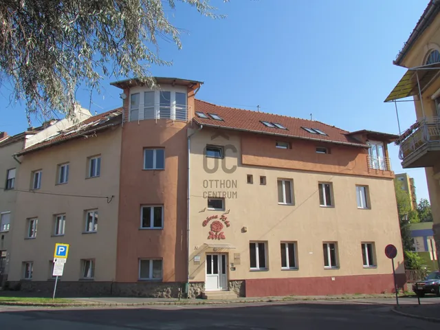 Kiadó kereskedelmi és ipari ingatlan Miskolc, Belváros 80 nm