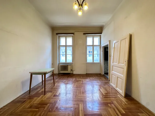 Eladó lakás Budapest VIII. kerület, Népszínháznegyed, Bezerédj utca 30 nm