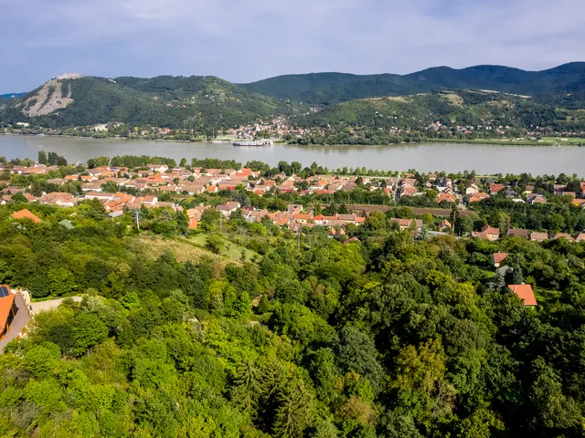 Eladó üdülő és hétvégi ház Nagymaros 72 nm