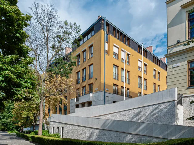 Eladó lakás Budapest I. kerület, Várnegyed, Országház utca 81 nm