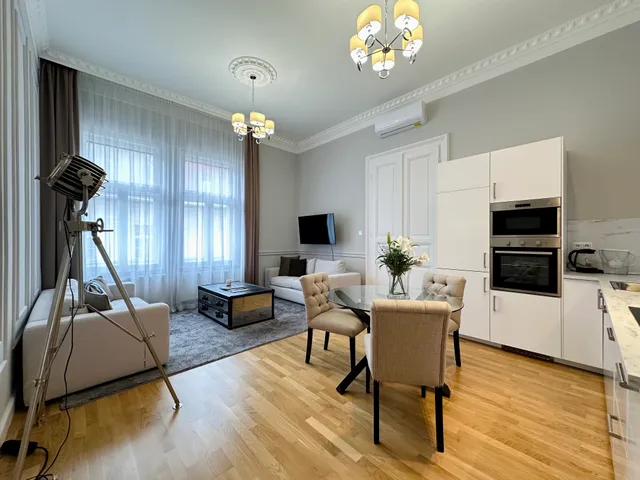 Kiadó lakás Budapest V. kerület, Bank negyed, Hold utca 23. 58 nm