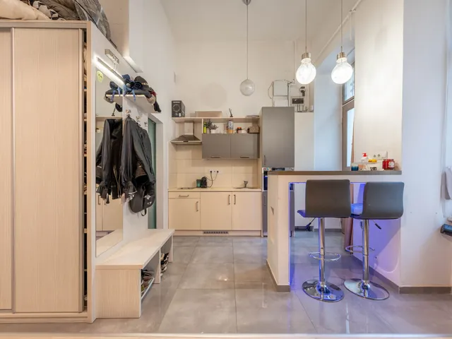 Eladó lakás Budapest VI. kerület, Nagykörúton belüli terület, Király utca 44. 33 nm