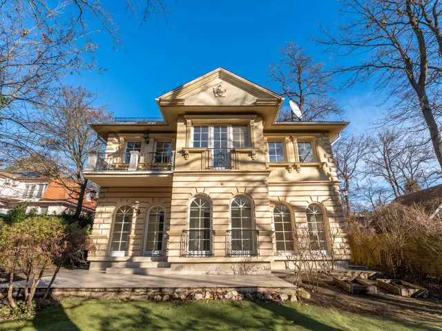 Eladó ház Budapest II. kerület, Adyliget 211 nm