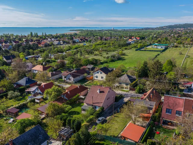Eladó ház Balatonfűzfő 178 nm