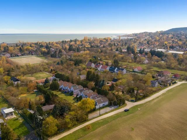 Eladó ház Balatonkenese 125 nm