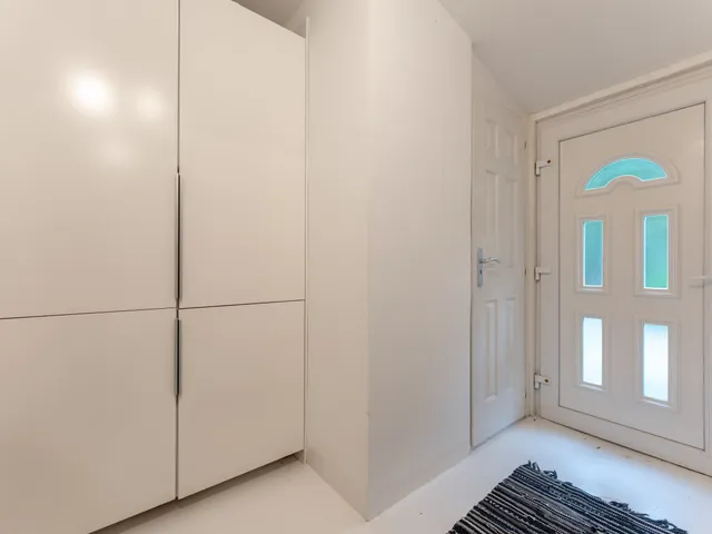 Eladó ház Balatonkenese, Mókus utca  125 nm