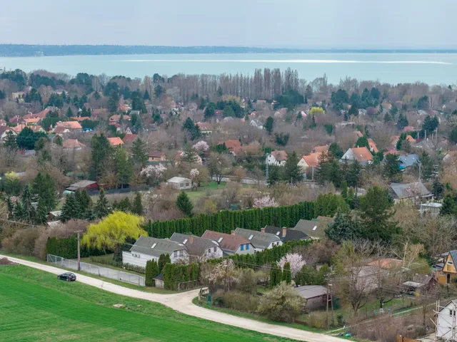 Eladó ház Balatonkenese 131 nm