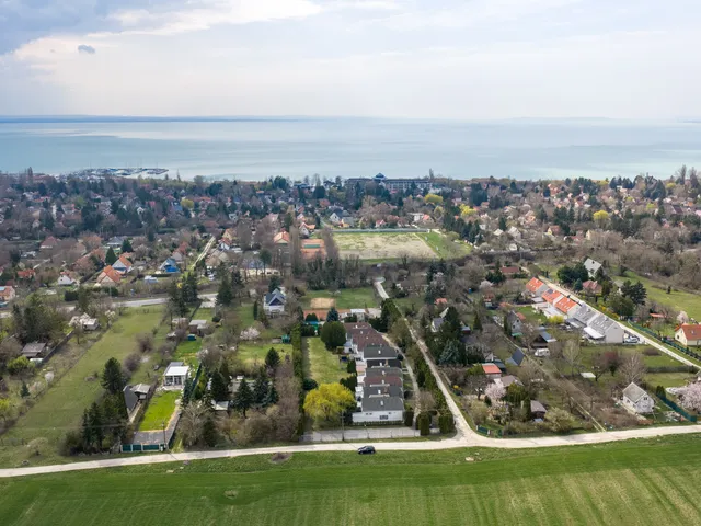 Eladó ház Balatonkenese, Mókus utca 131 nm