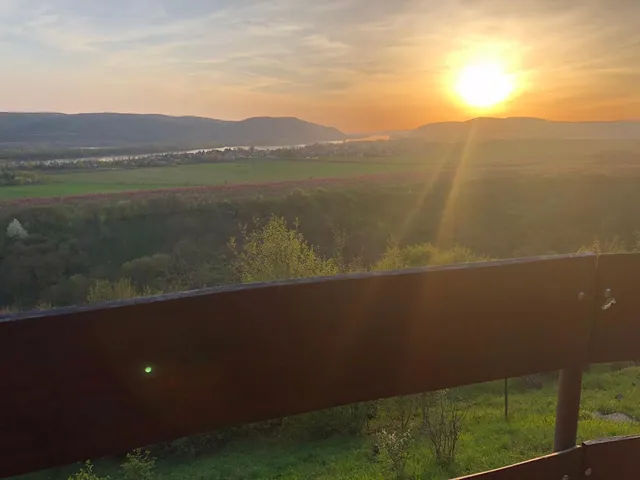 Eladó telek Zebegény, Szarvas 1392 nm