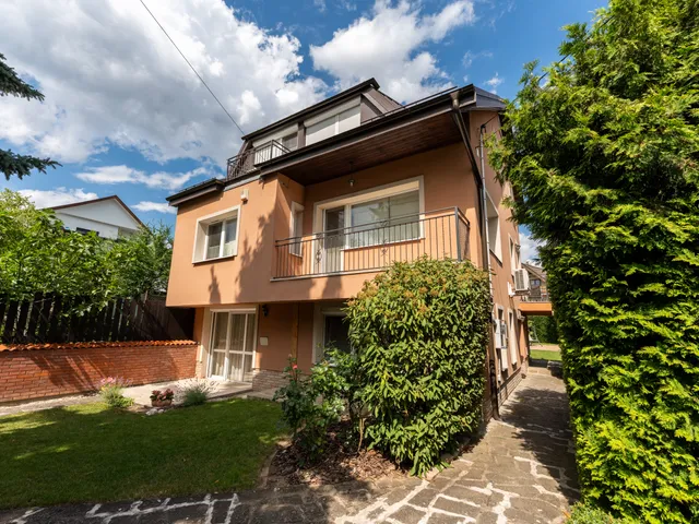 Eladó ház Budaörs, Kertváros 211 nm