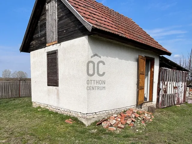 Eladó ház Cegléd 16 nm