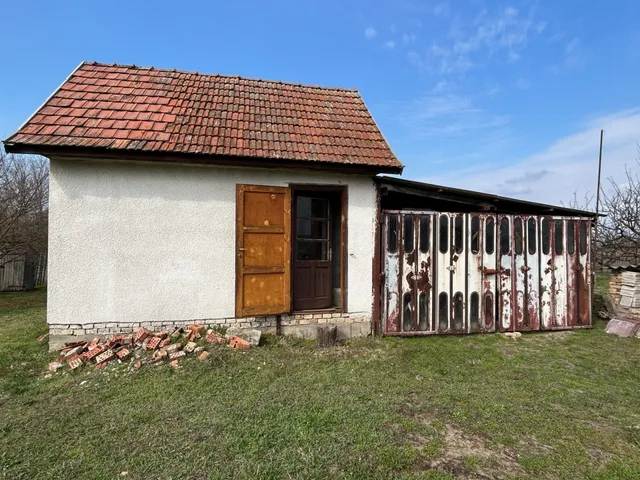 Eladó ház Cegléd 16 nm