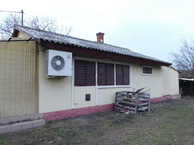 Eladó ház Tápiószentmárton 64 nm