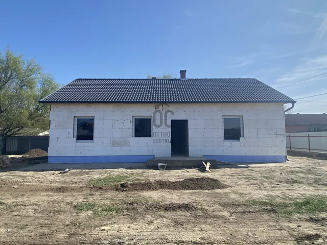 Eladó ház Abony 79 nm