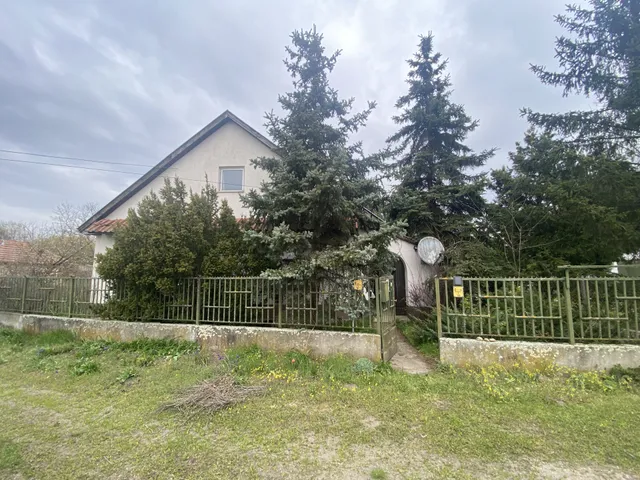 Eladó ház Tápiószőlős 72 nm