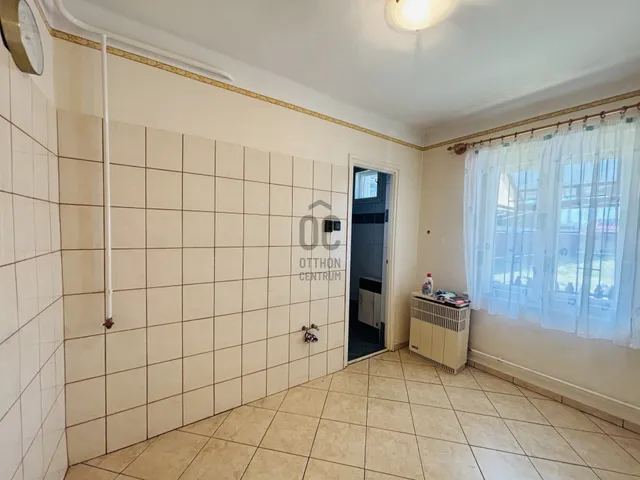 Eladó ház Cegléd 91 nm