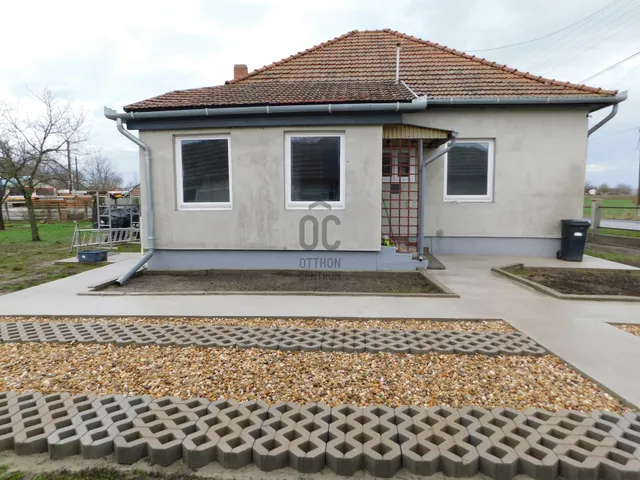 Eladó ház Tápiószele 72 nm