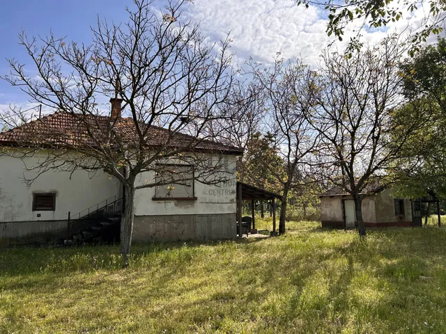 Eladó ház Cegléd 32 nm
