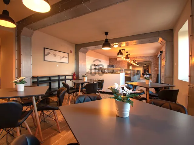 Eladó kereskedelmi és ipari ingatlan Nagykőrös 96 nm