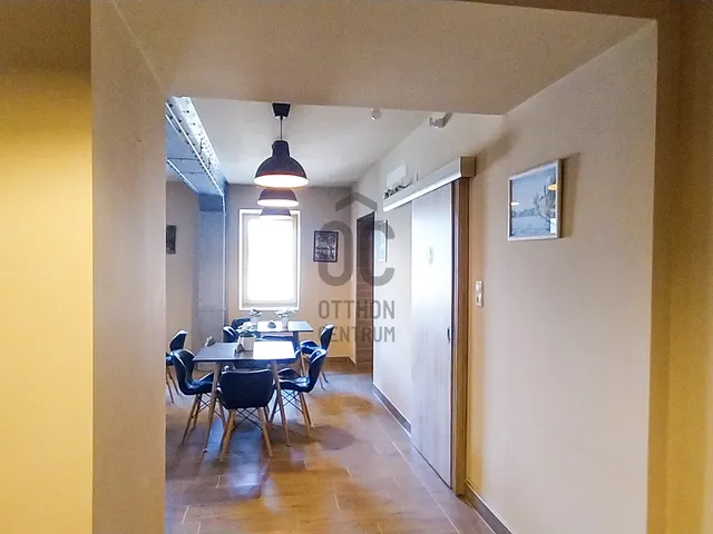 Eladó kereskedelmi és ipari ingatlan Nagykőrös 96 nm