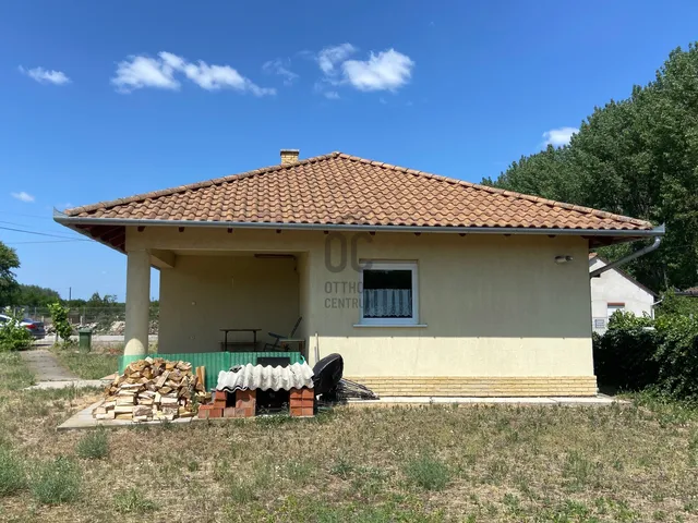 Eladó ház Csemő 57 nm