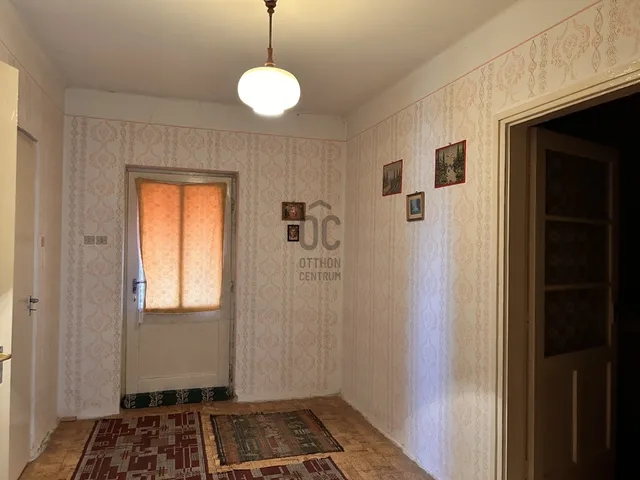 Eladó ház Törtel 86 nm