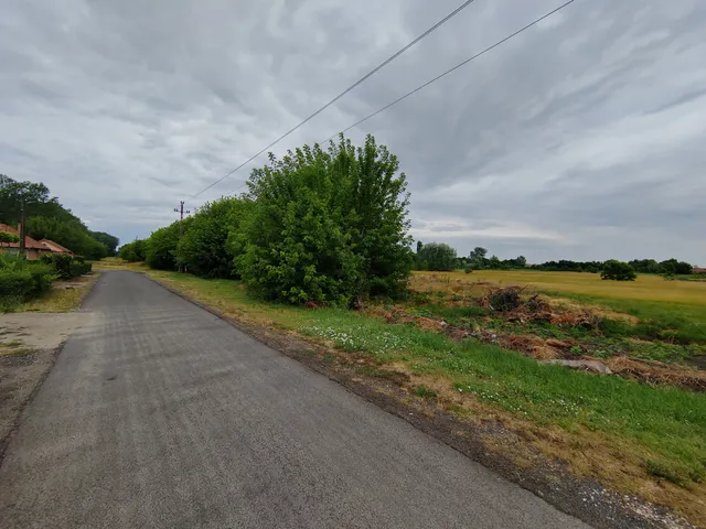 Eladó telek Cegléd 566 nm
