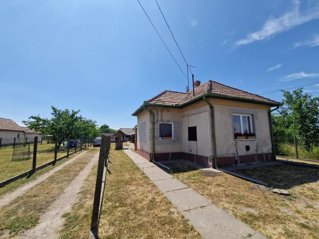 Eladó ház Kőröstetétlen 65 nm