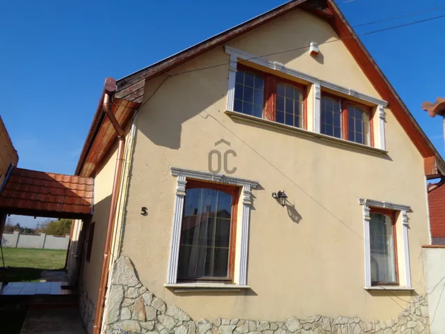 Eladó ház Cegléd 170 nm