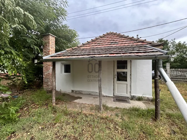 Eladó ház Tápiószőlős 18 nm
