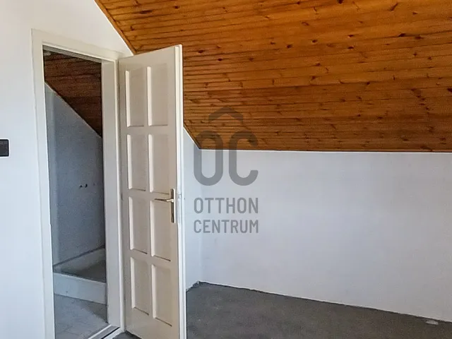 Eladó ház Cegléd 195 nm