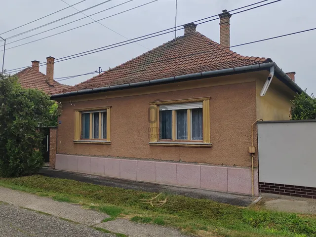 Eladó ház Cegléd 85 nm