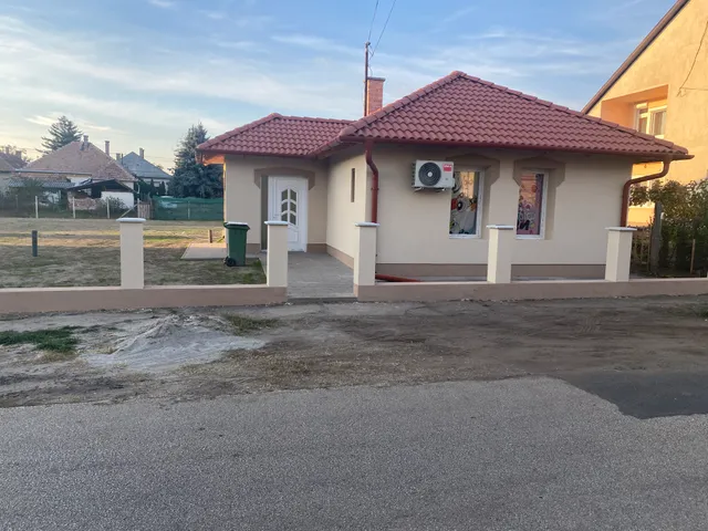Eladó ház Abony 56 nm