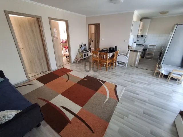 Eladó lakás Cegléd 66 nm