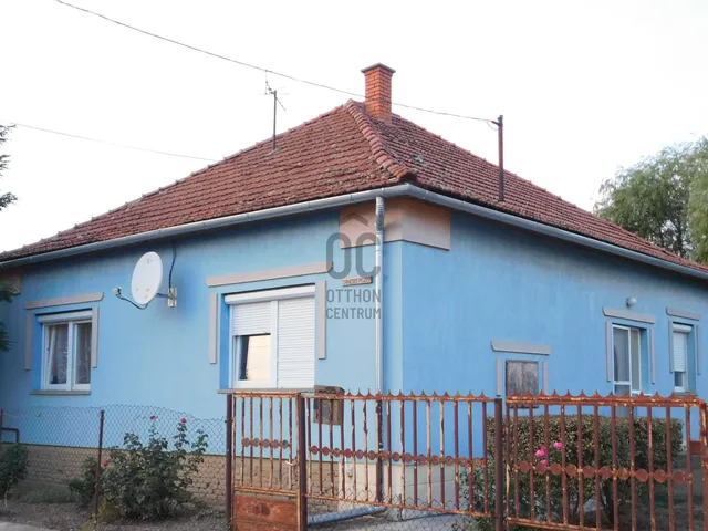 Eladó ház Tiszatenyő 86 nm