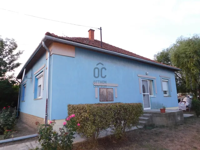 Eladó ház Tiszatenyő 86 nm