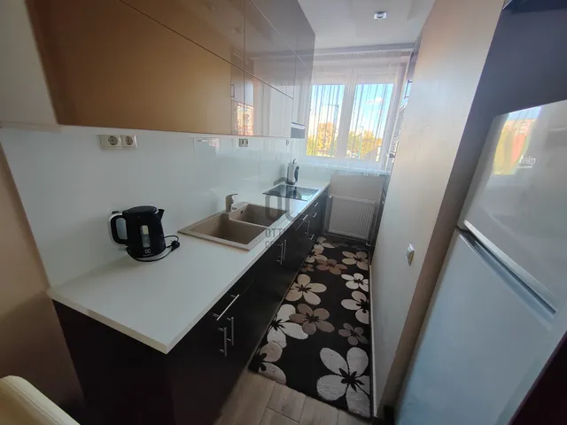 Kiadó lakás Cegléd 76 nm