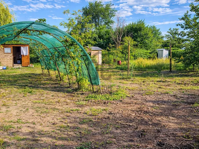 Eladó telek Nagykőrös 1281 nm