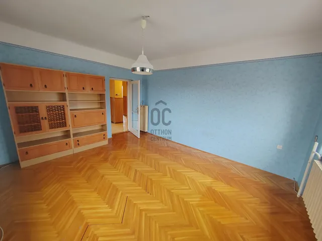 Eladó lakás Cegléd 85 nm