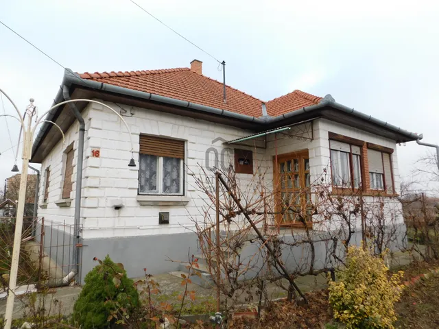 Eladó ház Tápiószentmárton 106 nm