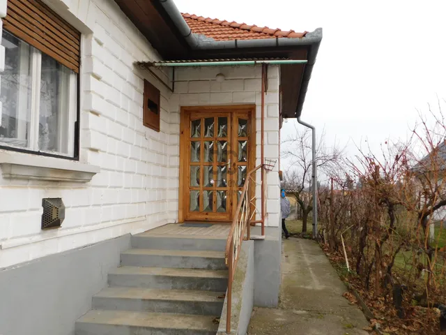 Eladó ház Tápiószentmárton 106 nm