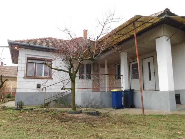 Eladó ház Tápiószentmárton 106 nm