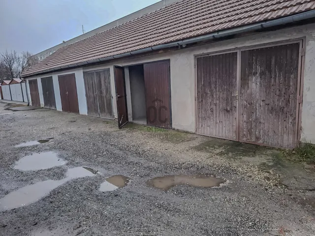 Eladó garázs Nagykőrös 17 nm
