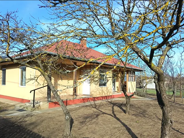 Eladó ház Újszilvás 65 nm