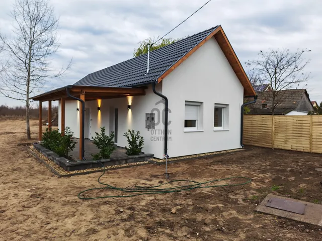 Eladó ház Újszilvás 62 nm