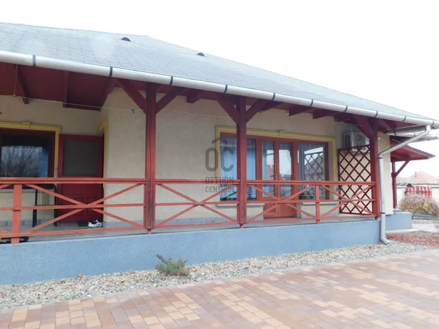 Eladó ház Tápiószentmárton 120 nm