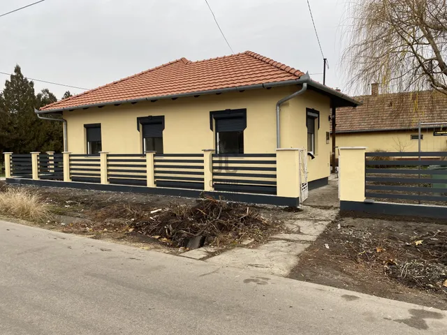 Eladó ház Abony 77 nm