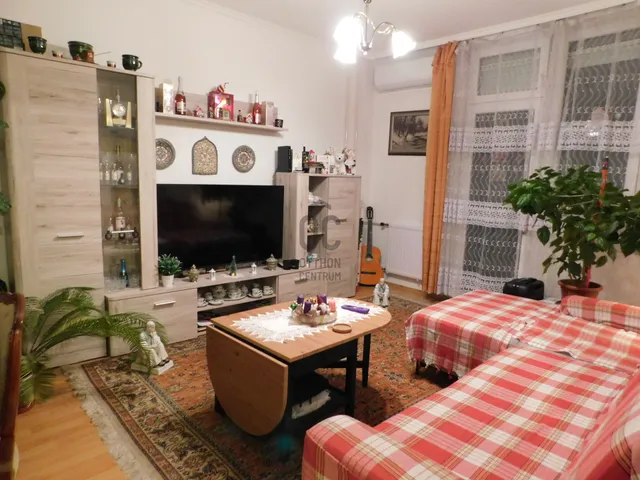 Eladó lakás Nagykáta 5 nm