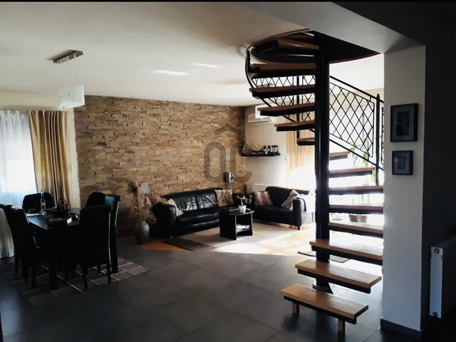 Eladó ház Törtel 143 nm