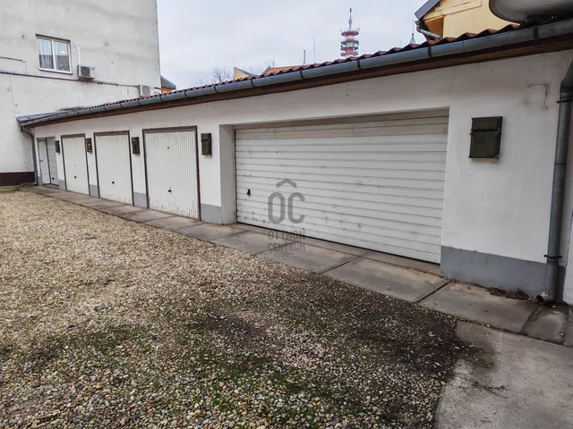 Eladó garázs Cegléd 27 nm